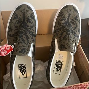 Women’s Vans slip-ons- Brand New